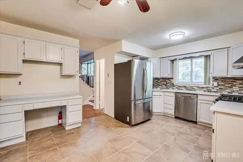 55 Marlin Ave E, Edison, NJ 08820 photo 18