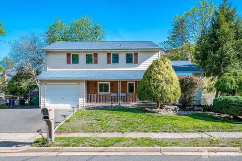 55 Marlin Ave E, Edison, NJ 08820 photo 1