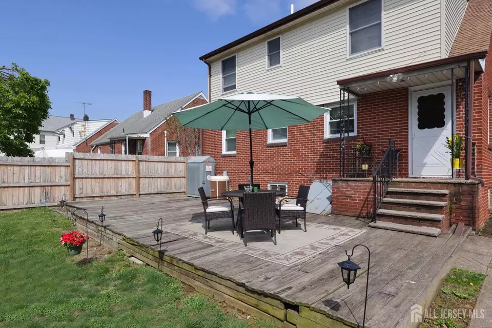 Exterior - 687 Hommann Ave, Perth Amboy, NJ 08861 photo 3 of 11