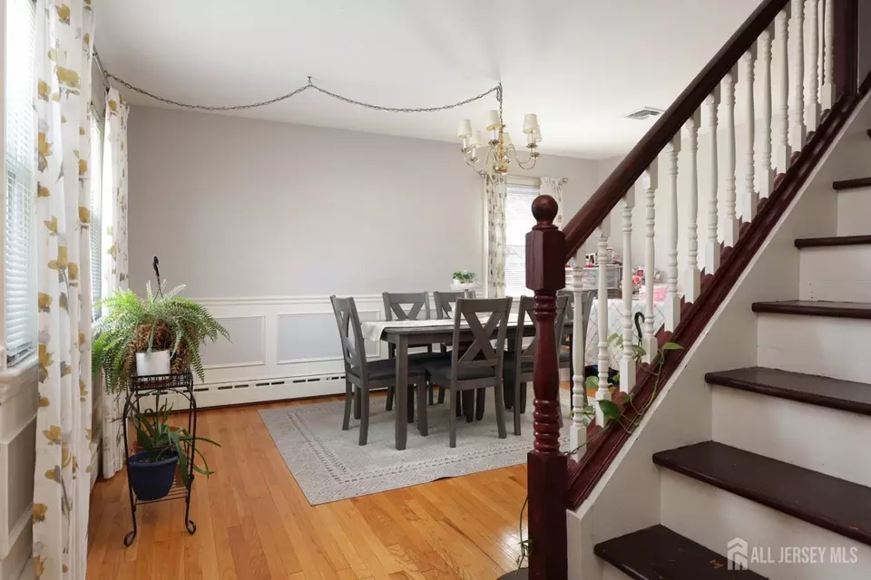 Entry Way - 687 Hommann Ave, Perth Amboy, NJ 08861 photo 1 of 1