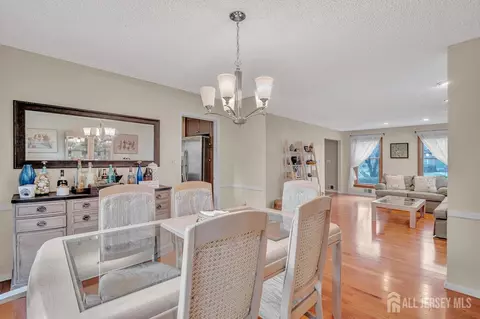 25 Franklin Dr, Plainsboro, NJ 08536 photo 6