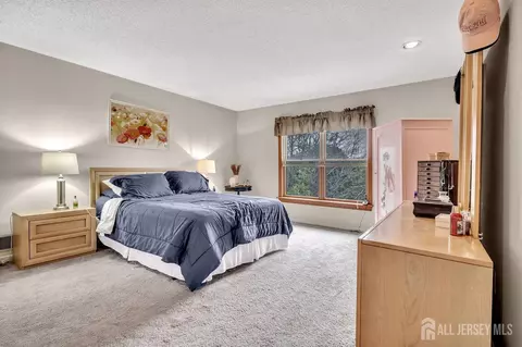 25 Franklin Dr, Plainsboro, NJ 08536 photo 21