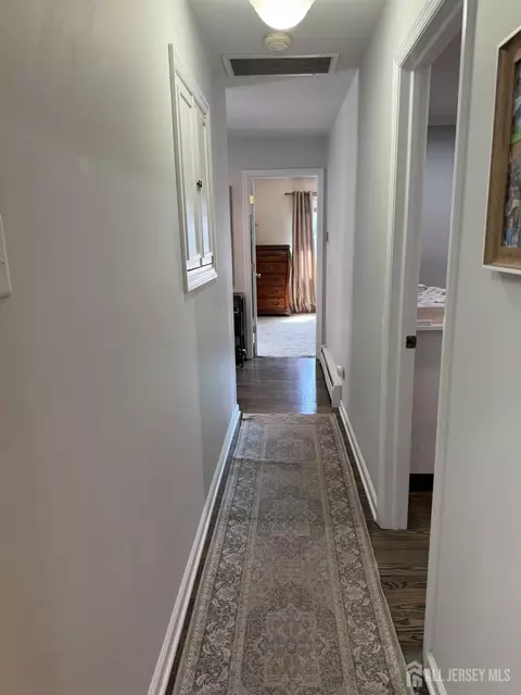 333 Harris Ave, Middlesex, NJ 08846 photo 17