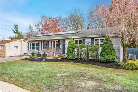 13 Brookside Rd, Edison, NJ 08817 photo 2