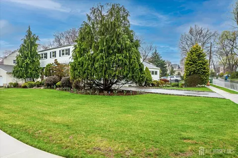 Exterior - 2 Dellview Dr, Edison, NJ 08820 photo 5 of 9