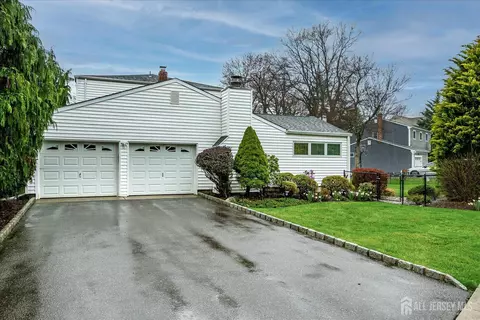Exterior - 2 Dellview Dr, Edison, NJ 08820 photo 6 of 9