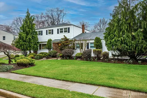 Exterior - 2 Dellview Dr, Edison, NJ 08820 photo 4 of 9