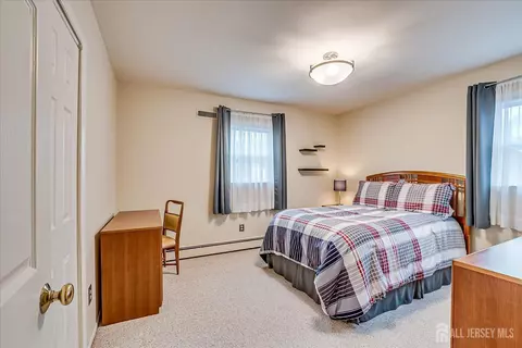 Bedroom - 2 Dellview Dr, Edison, NJ 08820 photo 5 of 7