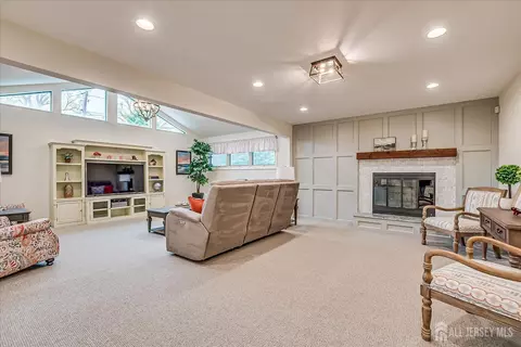 Living - 2 Dellview Dr, Edison, NJ 08820 photo 3 of 6