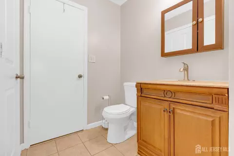 90 Pheasant Run, Edison, NJ 08820 photo 13