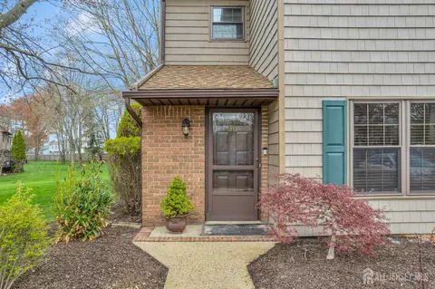 90 Pheasant Run, Edison, NJ 08820 photo 3