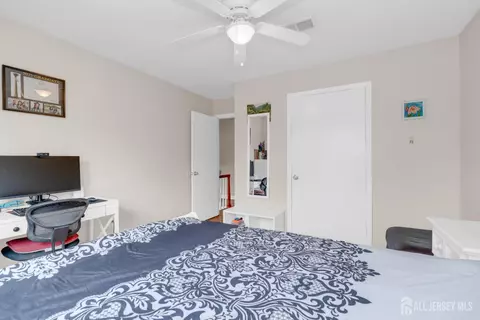 90 Pheasant Run, Edison, NJ 08820 photo 17