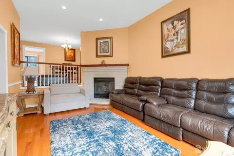 90 Pheasant Run, Edison, NJ 08820 photo 6