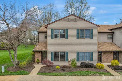 90 Pheasant Run, Edison, NJ 08820 photo 1
