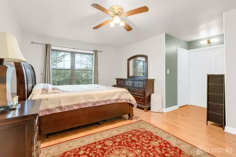 90 Pheasant Run, Edison, NJ 08820 photo 20