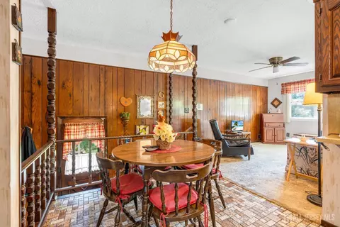 92 Maplewood Ave, Edison, NJ 08837 photo 15