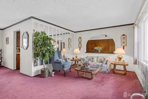 92 Maplewood Ave, Edison, NJ 08837 photo 6