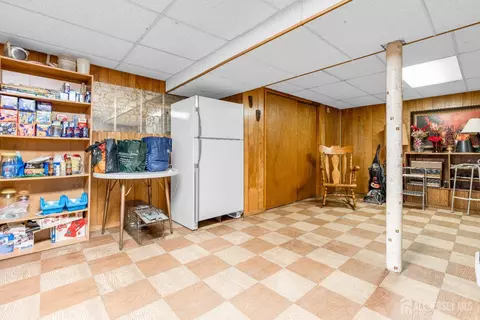 92 Maplewood Ave, Edison, NJ 08837 photo 33