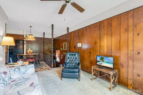 92 Maplewood Ave, Edison, NJ 08837 photo 12