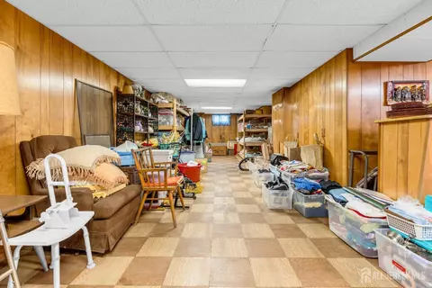 92 Maplewood Ave, Edison, NJ 08837 photo 32