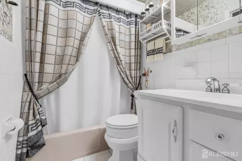 92 Maplewood Ave, Edison, NJ 08837 photo 30