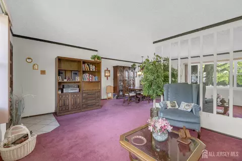 92 Maplewood Ave, Edison, NJ 08837 photo 8