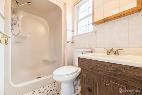 Bath - 44 Townsend Dr, Matawan, NJ 07747 photo 1 of 2