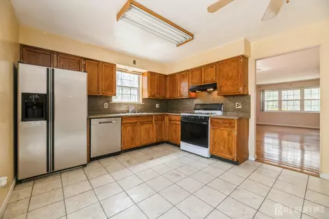 Kitchen - 44 Townsend Dr, Matawan, NJ 07747 photo 2 of 2
