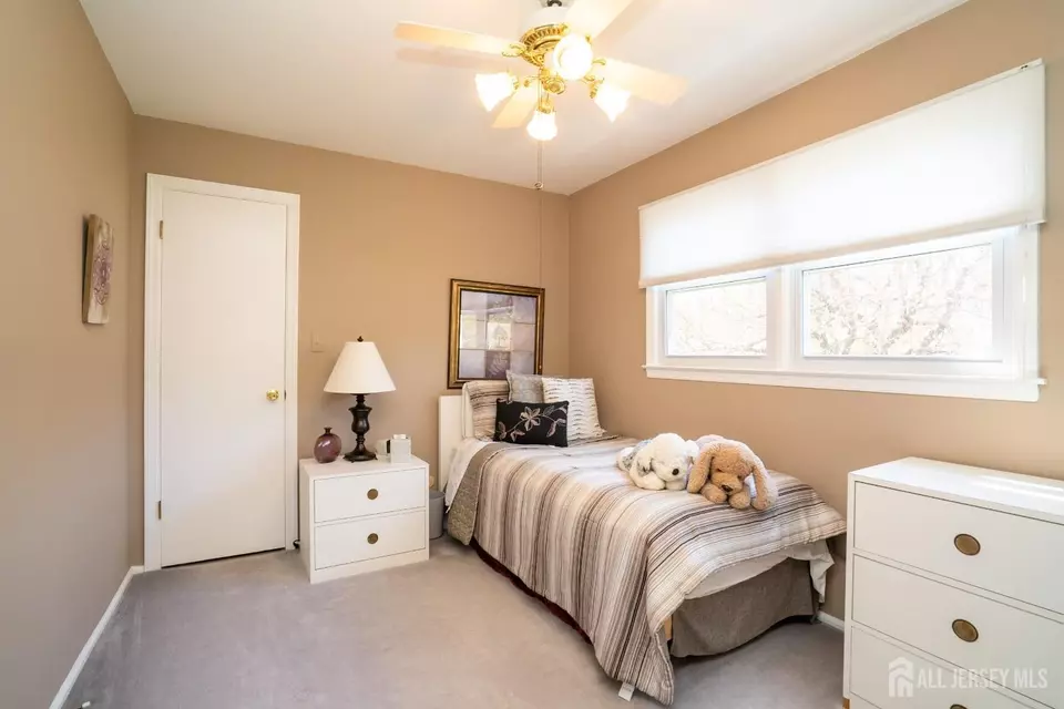 Bedroom - 50 Oakey Dr, South Brunswick, NJ 08824 photo 3 of 6