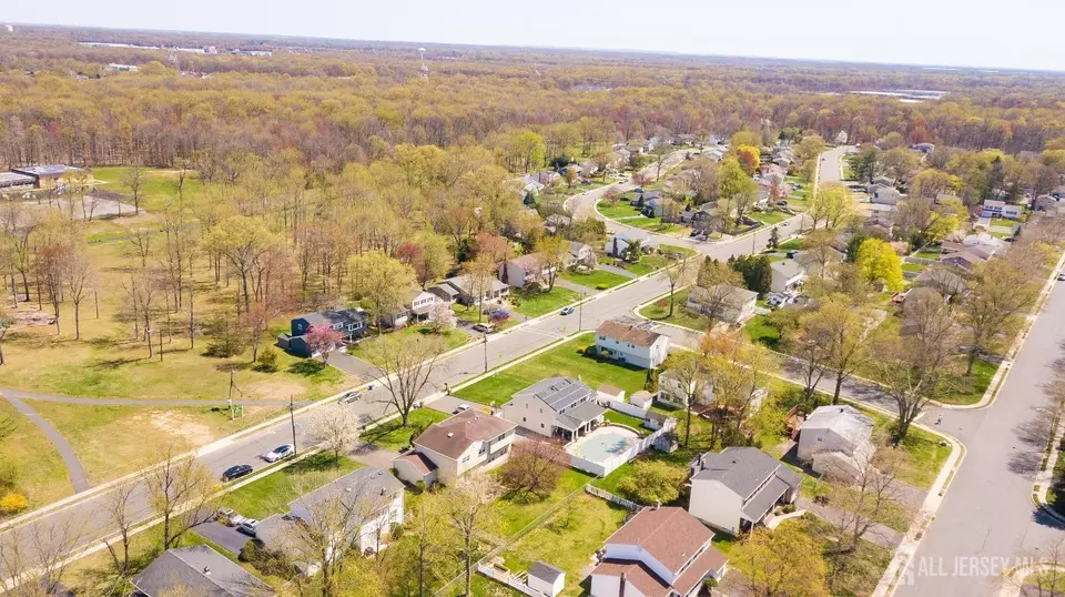 View/Area - 50 Oakey Dr, South Brunswick, NJ 08824 photo 9 of 13