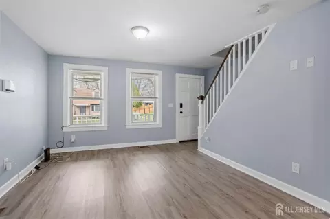 47 Harrison Ave, Edison, NJ 08837 photo 9