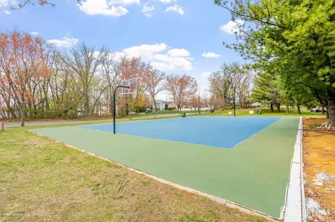 47 Harrison Ave, Edison, NJ 08837 photo 31