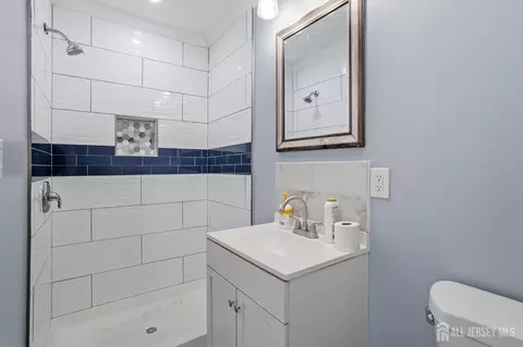 47 Harrison Ave, Edison, NJ 08837 photo 14