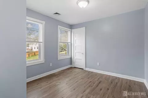 47 Harrison Ave, Edison, NJ 08837 photo 21