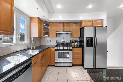 24 Lench Ave, Edison, NJ 08820 photo 19