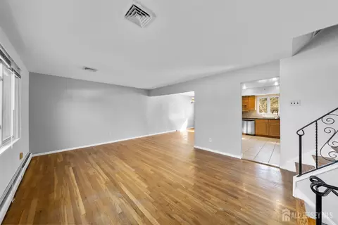 24 Lench Ave, Edison, NJ 08820 photo 17
