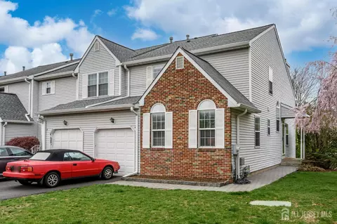 2 Crockett Ln, Ewing, NJ 08628 photo 1