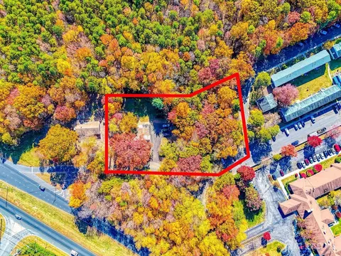 815 Marlboro Rd, Old Bridge, NJ 08857