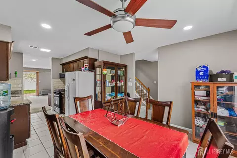 26 Brewster Cir, Old Bridge, NJ 08857 photo 12