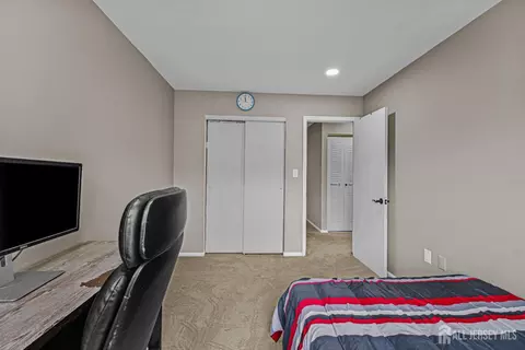 26 Brewster Cir, Old Bridge, NJ 08857 photo 25