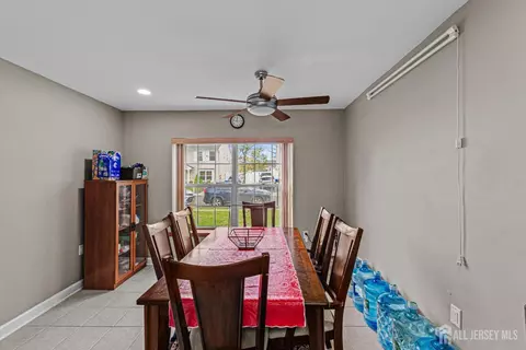 26 Brewster Cir, Old Bridge, NJ 08857 photo 11