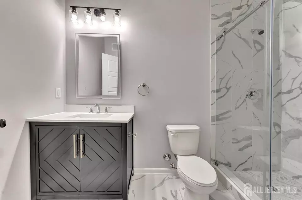 Bath - 13 Markham Rd, Edison, NJ 08817 photo 5 of 5