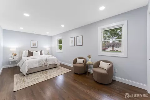 Bedroom - 413 Main St, Middlesex, NJ 08846 photo 1 of 2