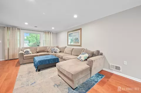 134 Devon Rd, Colonia, NJ 07067 photo 23