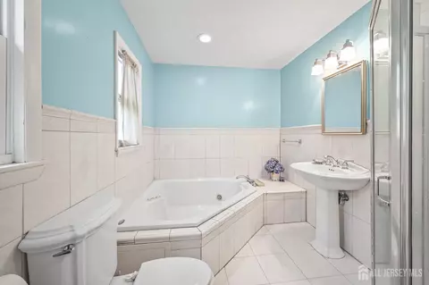 134 Devon Rd, Colonia, NJ 07067 photo 41