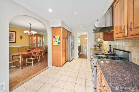134 Devon Rd, Colonia, NJ 07067 photo 19