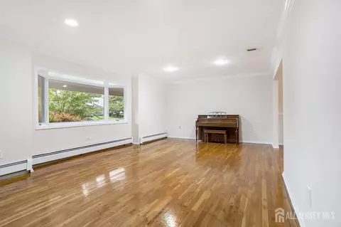 15 Meredith Rd, Edison, NJ 08817 photo 5