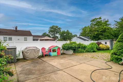Exterior - 84 Prospect Ave, Edison, NJ 08817 photo 11 of 11