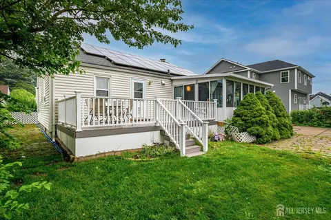 Exterior - 84 Prospect Ave, Edison, NJ 08817 photo 9 of 11