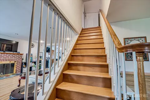 Entry Way - 84 Prospect Ave, Edison, NJ 08817 photo 2 of 3